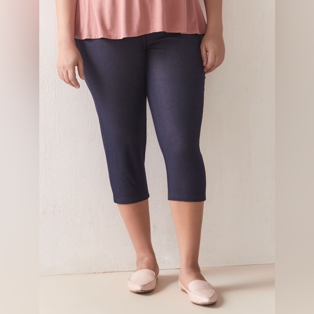 ADDITION Elle Solid Denim Capri Legging Size 14-16